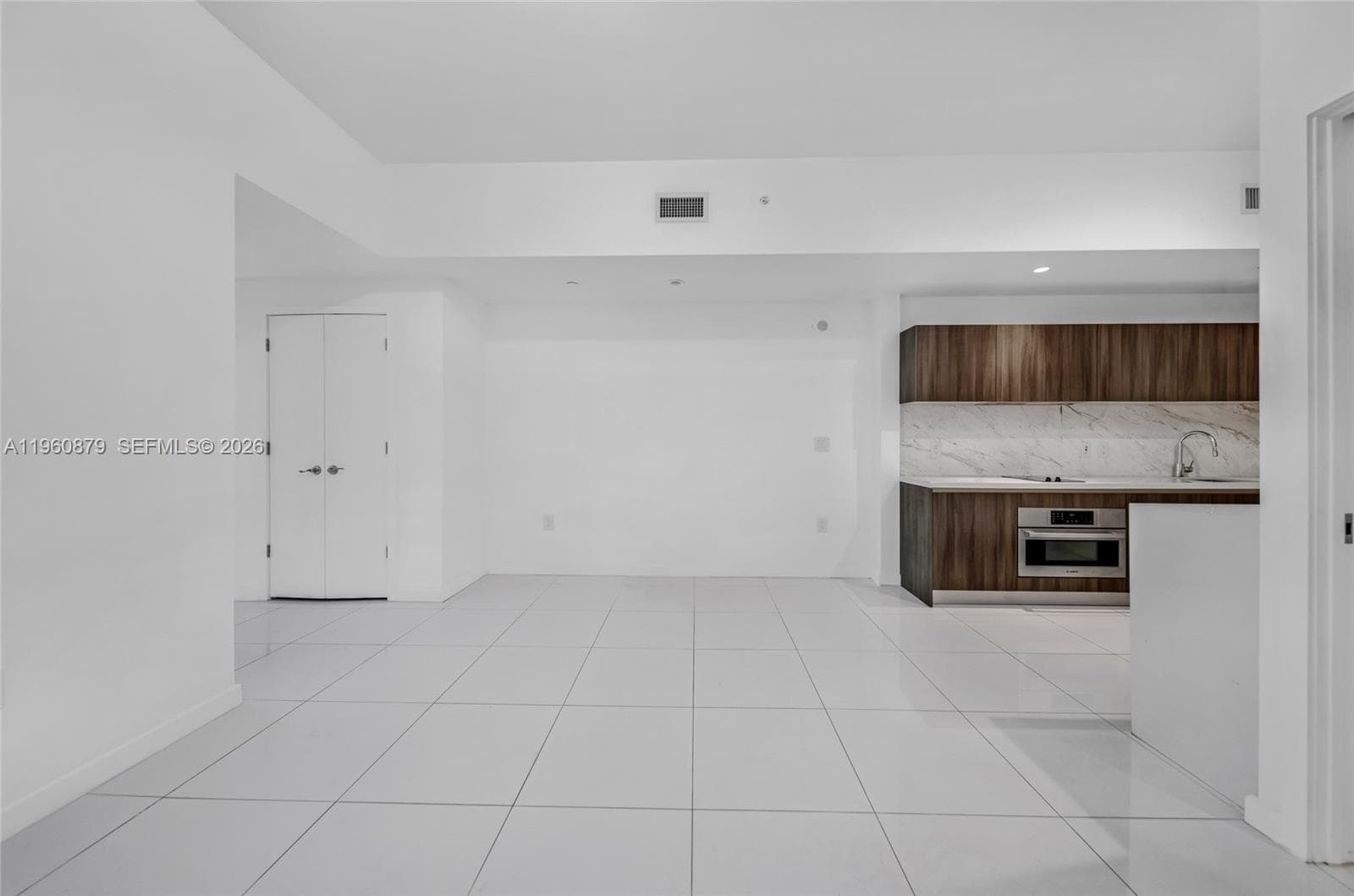 851 NE 1st Ave # 204, Miami, FL 33132 — zdjęcie 5