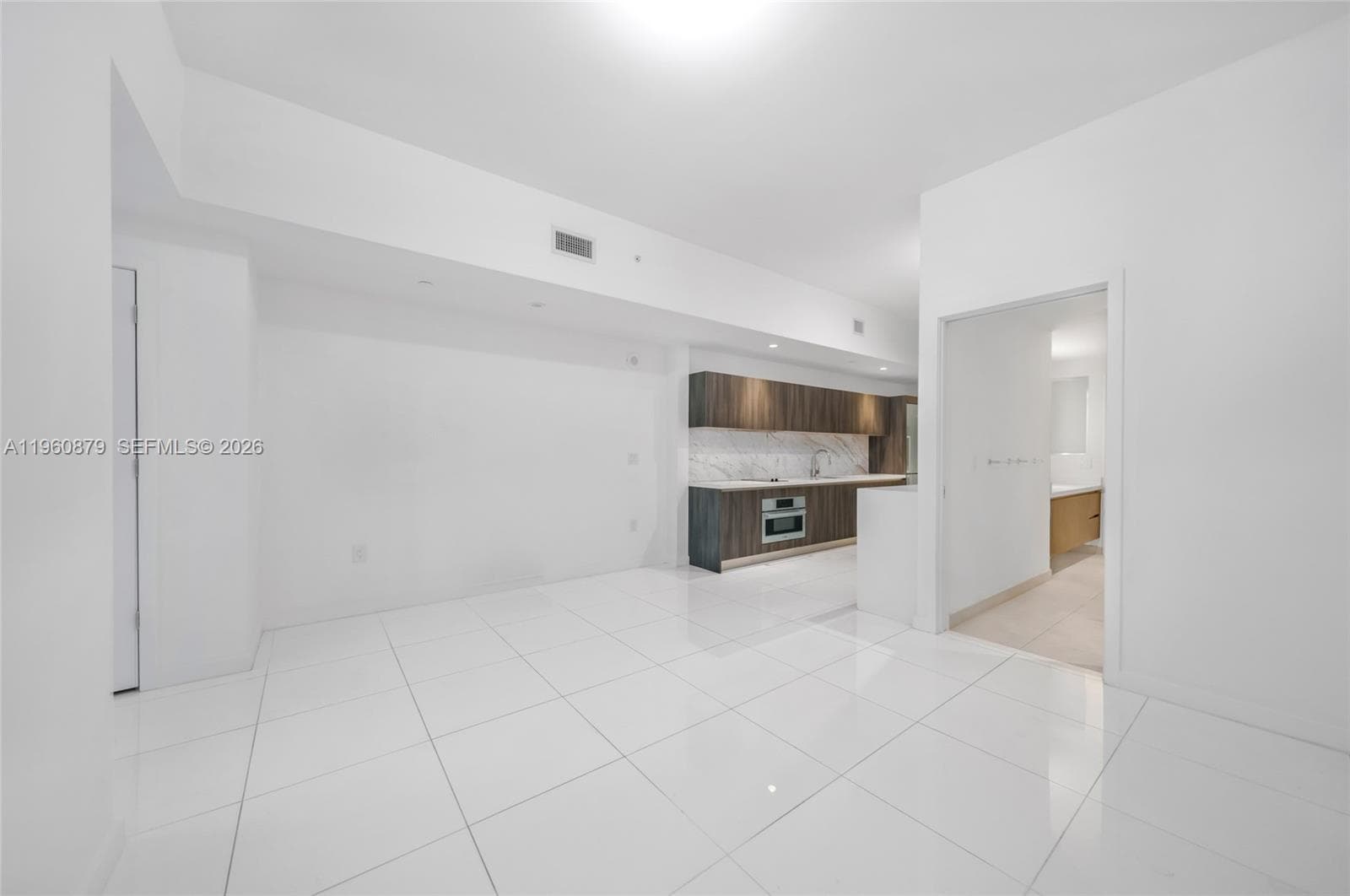 851 NE 1st Ave # 204, Miami, FL 33132 — zdjęcie 4