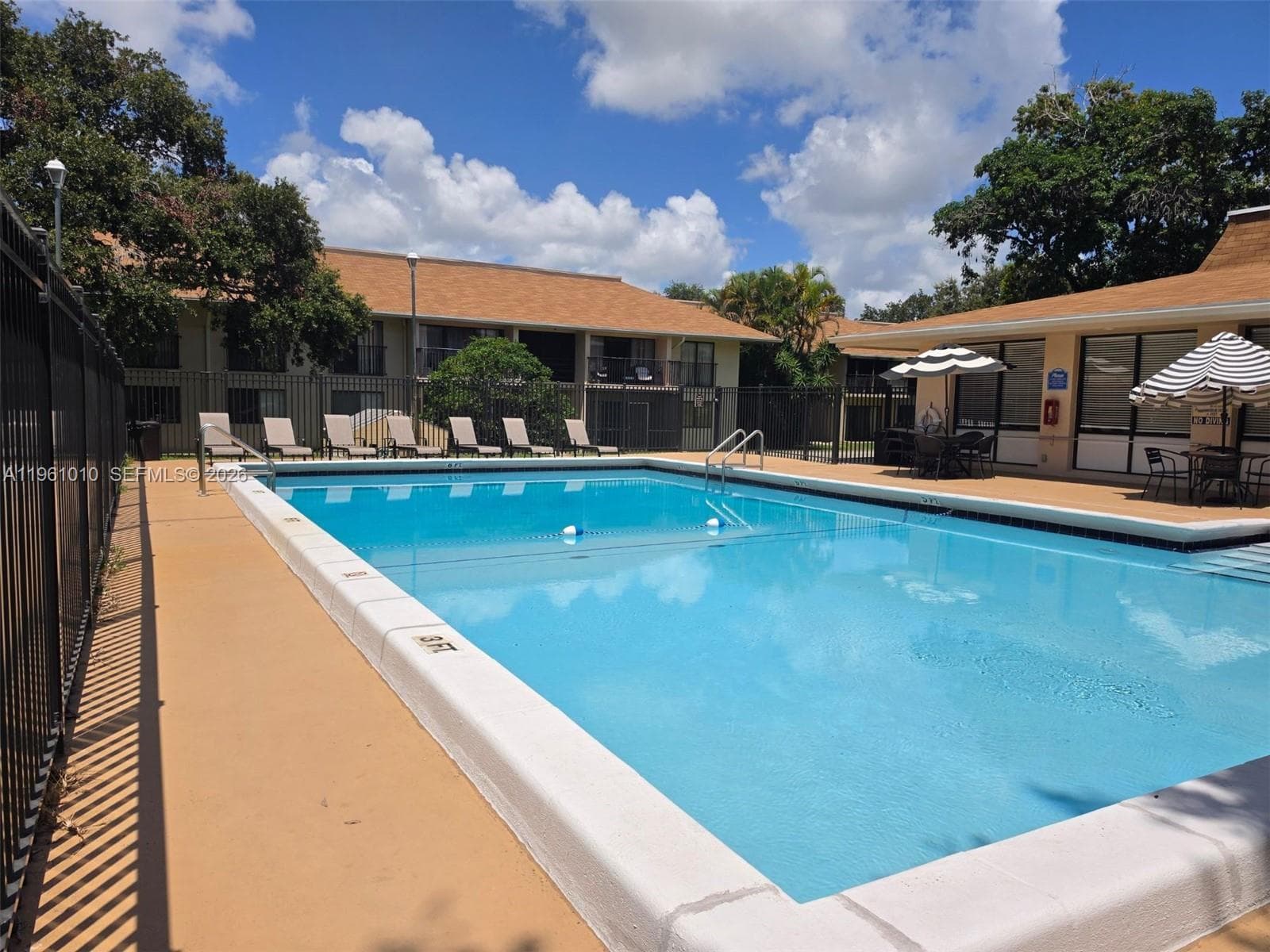 5921 Washington St # 124, Hollywood, FL 33023 — zdjęcie 2