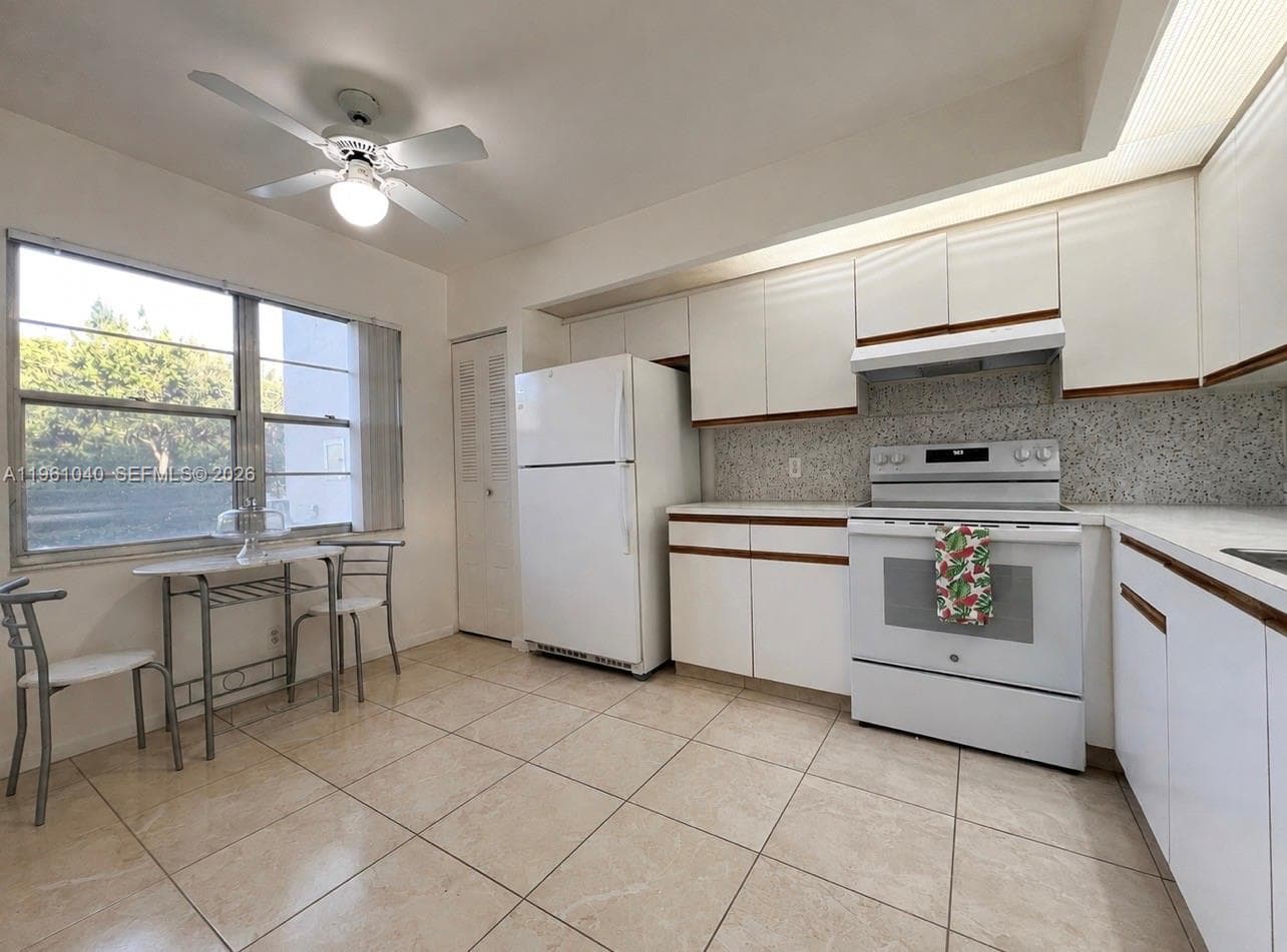 100 SW 130th Ter # 109C, Pembroke Pines, FL 33027 — zdjęcie 5
