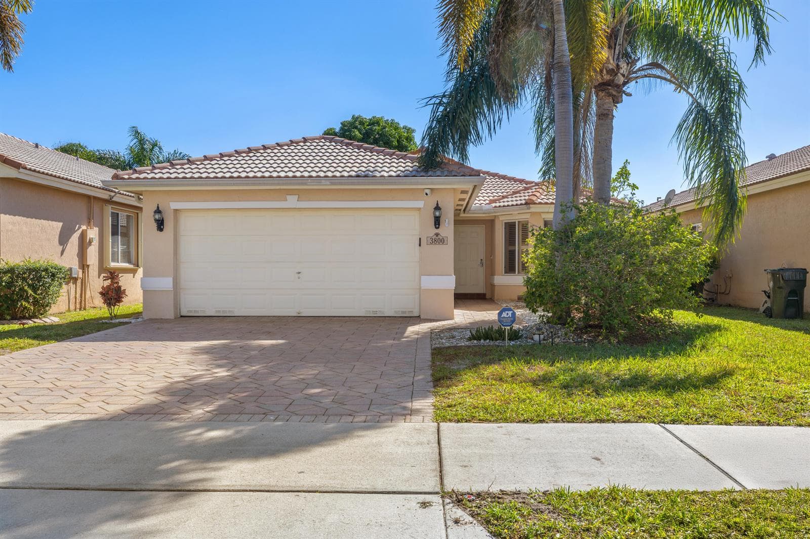 3800 Woodfield Drive, Coconut Creek, FL 33073 — zdjęcie 2