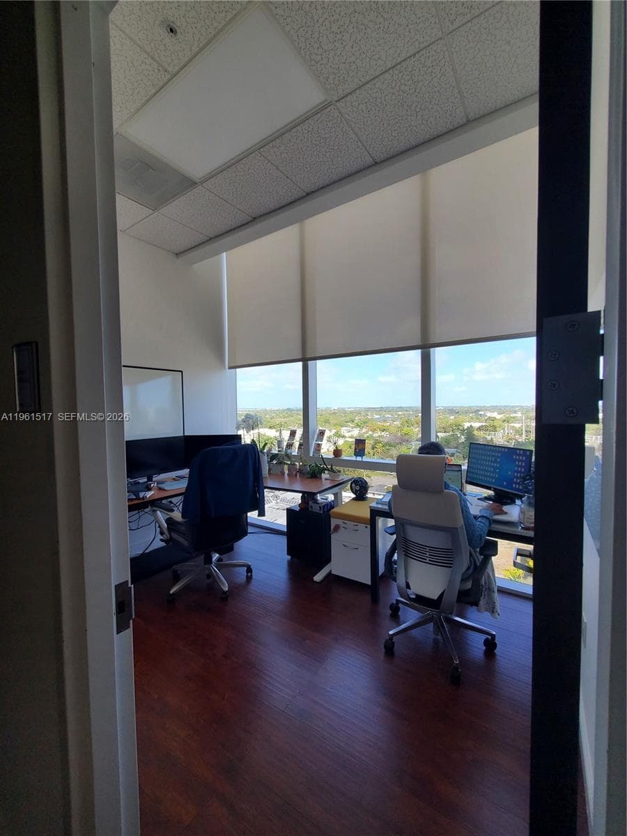 20200 W Dixie Hwy 1003 Hwy # 1003, Miami, FL 33180 — zdjęcie 4