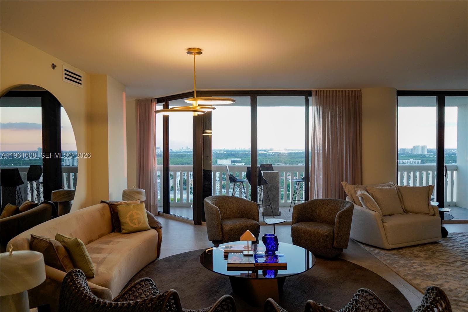 2000 Island Blvd # 2404, Aventura, FL 33160 — zdjęcie 4