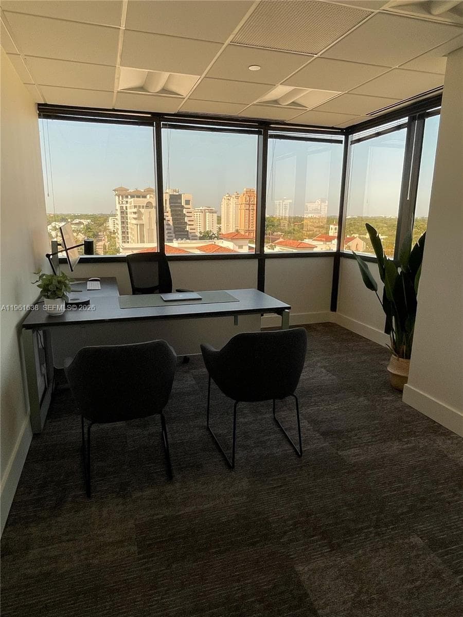 2655 S Le Jeune Rd, Coral Gables, FL 33134 — zdjęcie 2