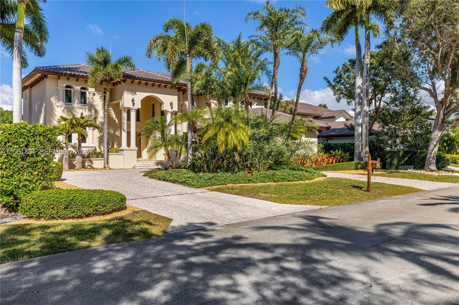 129 Gavilan Ave, Coral Gables, FL 33143 — zdjęcie 3