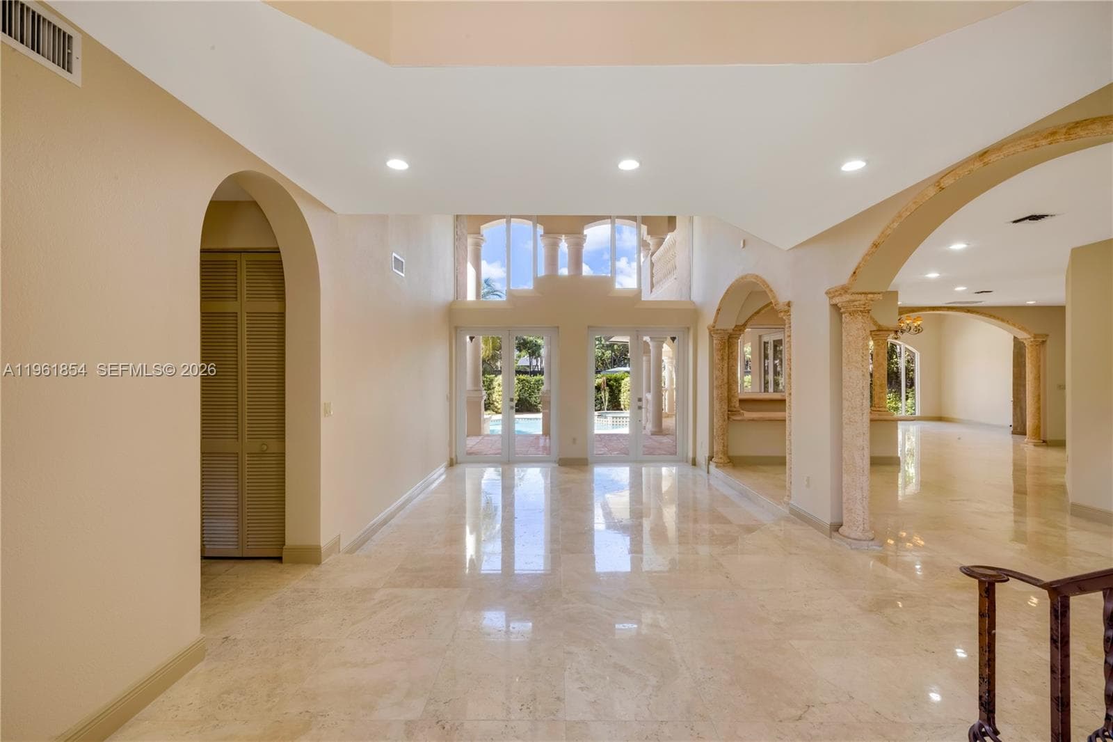 129 Gavilan Ave, Coral Gables, FL 33143 — zdjęcie 5