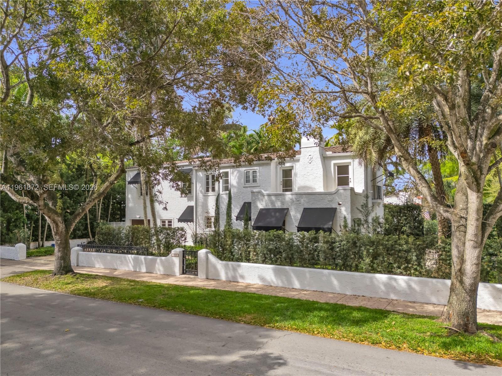 1222 Cortez St, Coral Gables, FL 33134 — zdjęcie 2