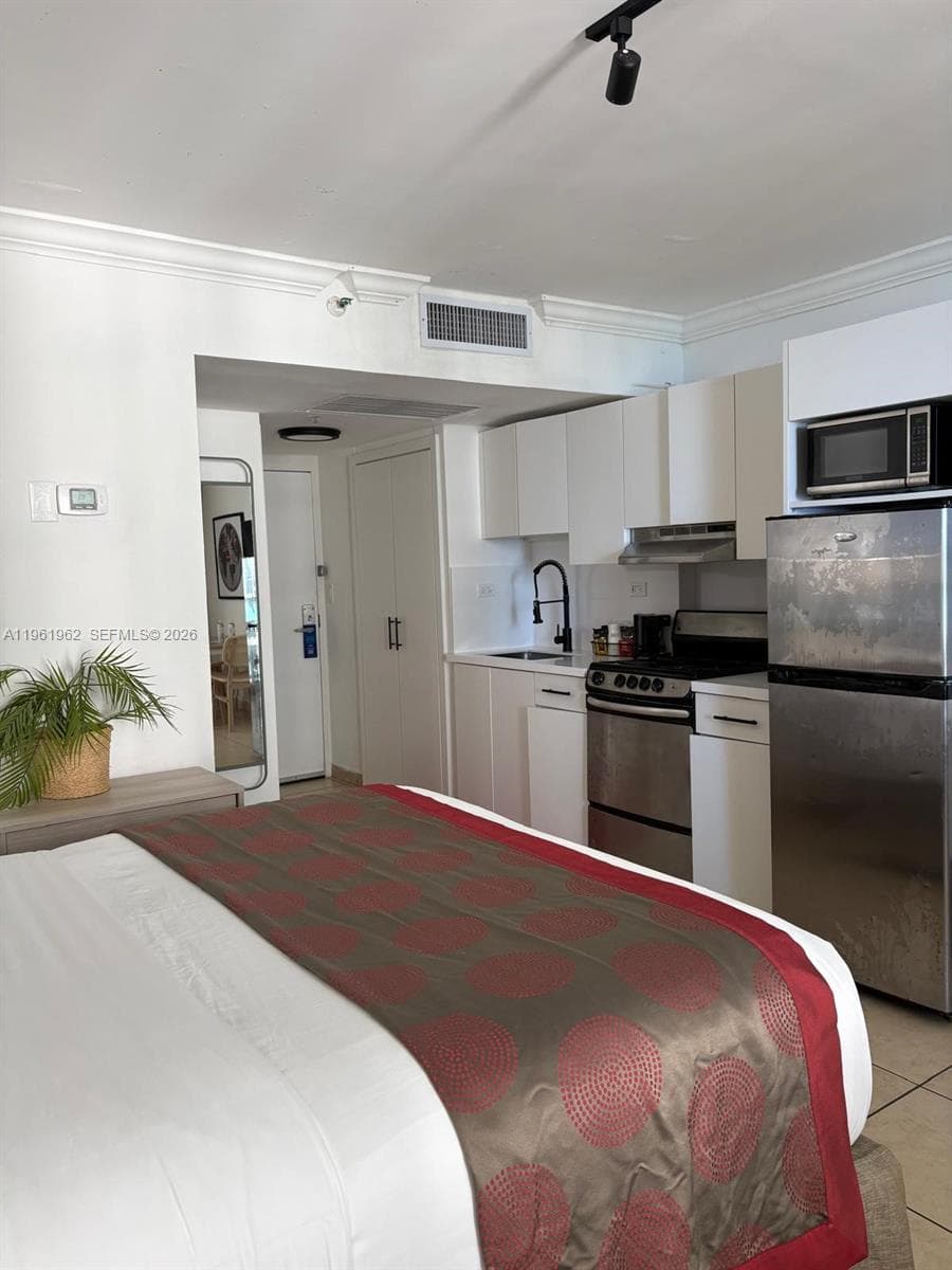 19201 Collins Ave # 820, Sunny Isles Beach, FL 33160 — zdjęcie 5