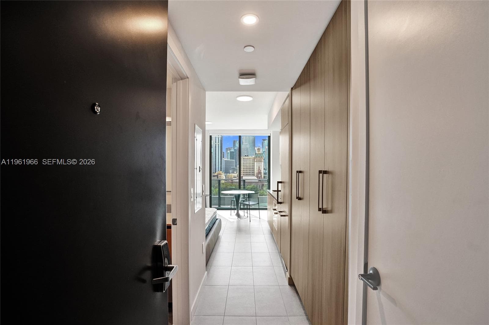 121 NE 5th Street # 1001B, Miami, FL 33132 — zdjęcie 2