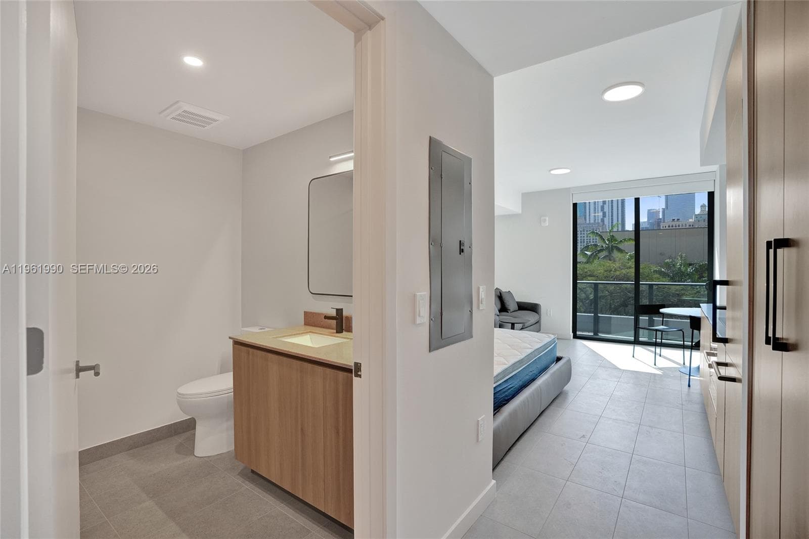 121 NE 5th Street # 401B, Miami, FL 33132 — zdjęcie 3