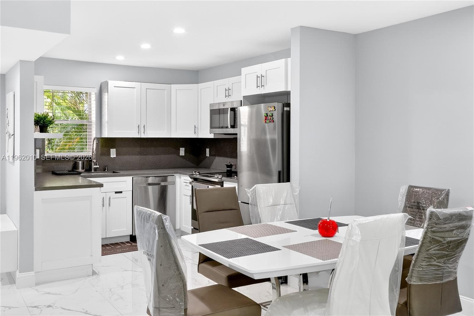 410 SE 2nd St # 111, Hallandale Beach, FL 33009 — zdjęcie 3