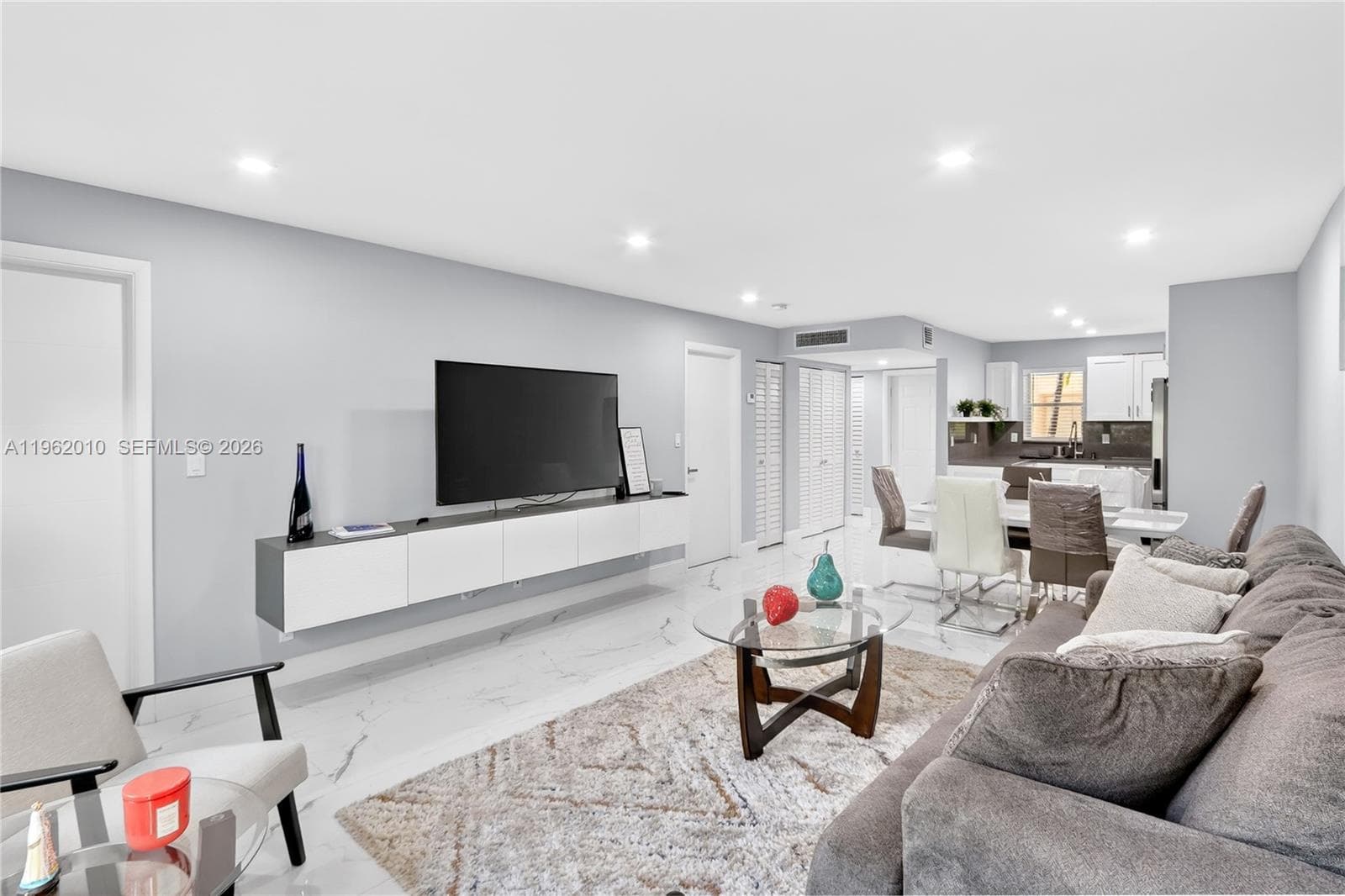 410 SE 2nd St # 111, Hallandale Beach, FL 33009 — zdjęcie 5