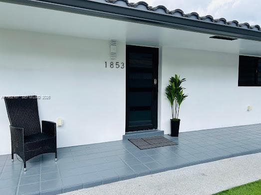 1851-1853 NW 22nd Pl, Miami, FL 33125 — zdjęcie 2