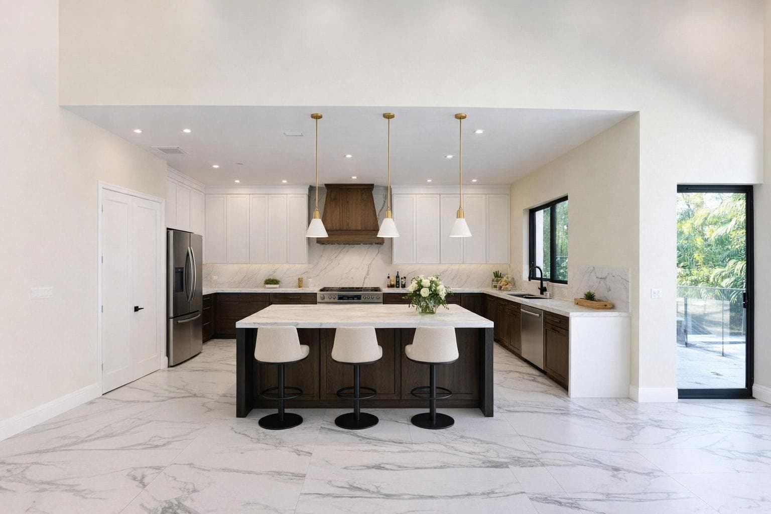 2421 NE 201st Street, Miami, FL 33180 — zdjęcie 4