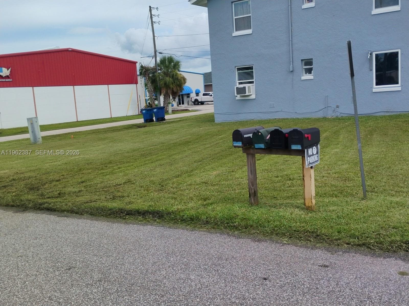 4131 Commercial Dr, Sebring, FL 33870 — zdjęcie 4