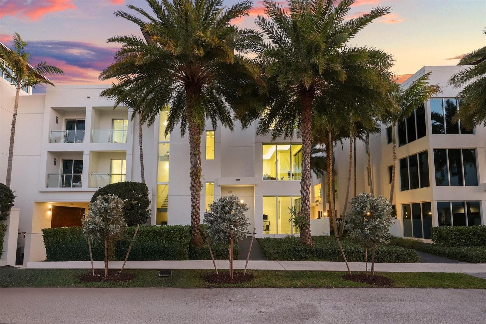 238 Shore Court, Lauderdale By The Sea, FL 33308 — zdjęcie 4