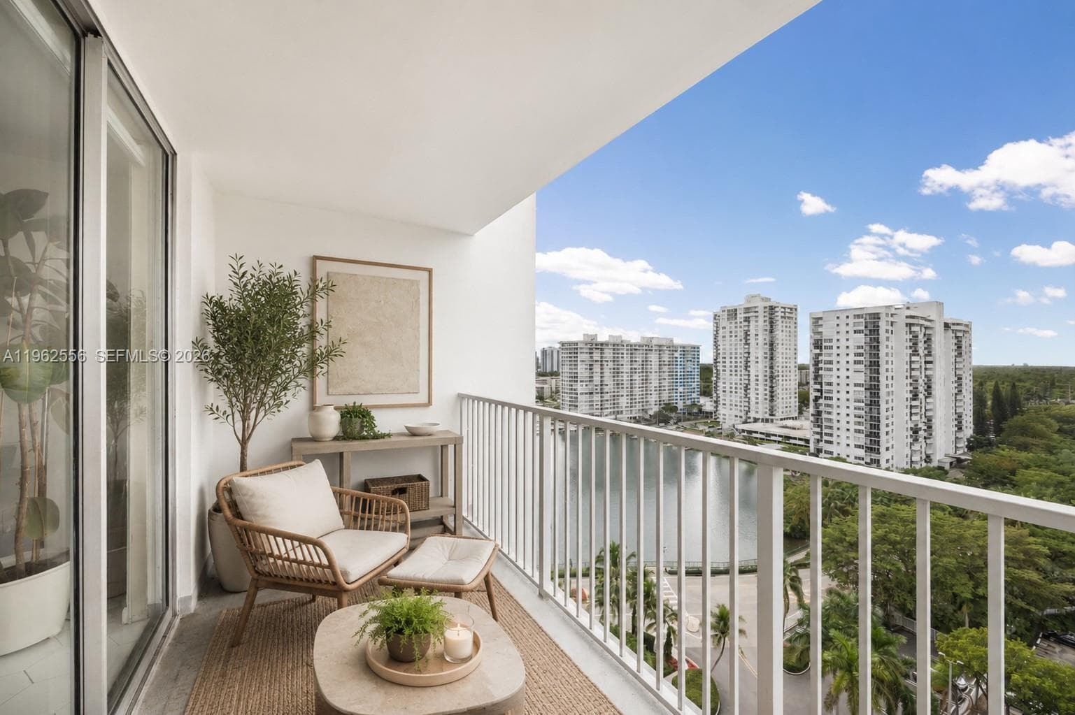 2801 NE 183rd St # 1607W, Aventura, FL 33160 — zdjęcie 2