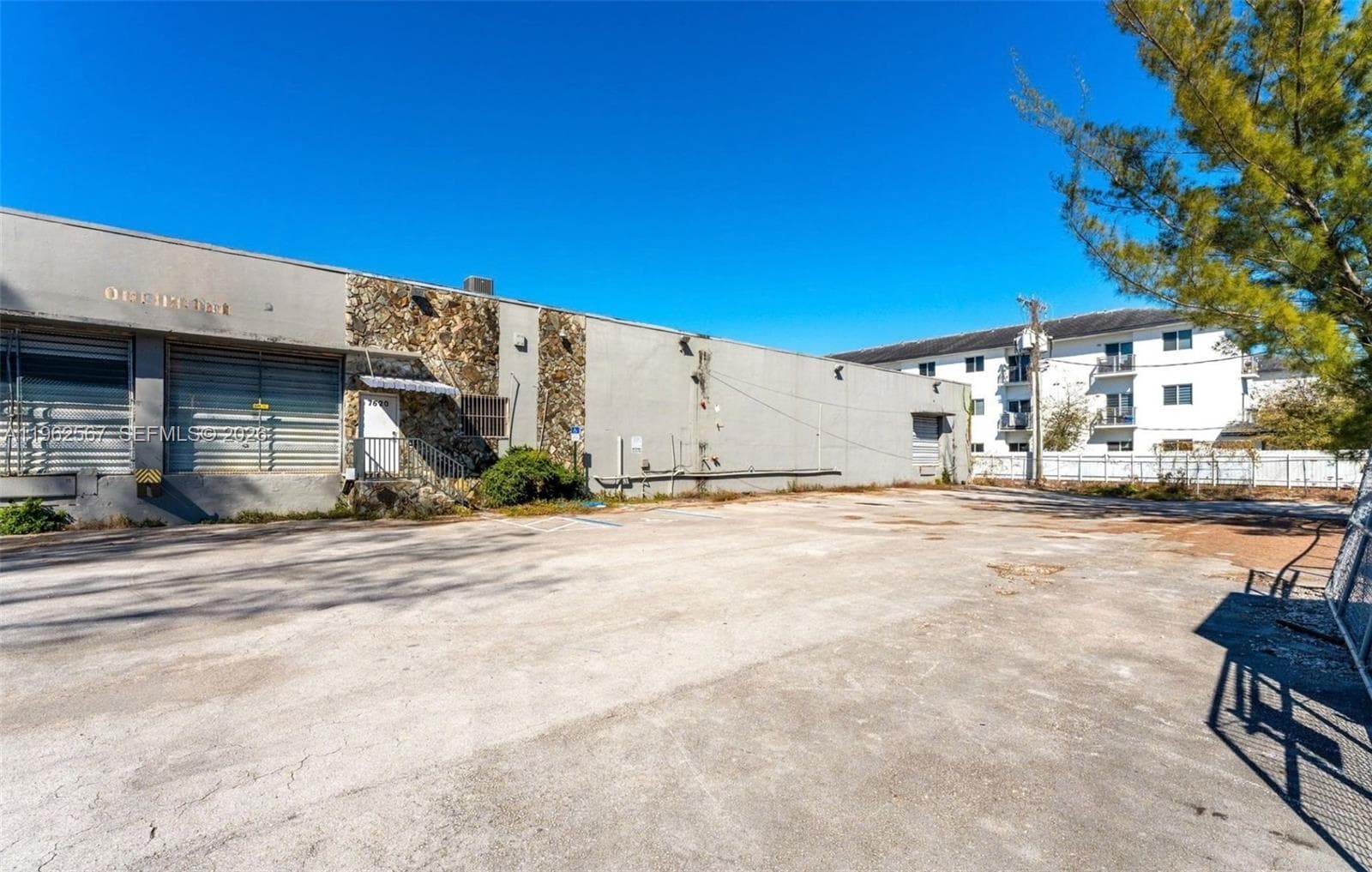 7620 W 2nd Ct, Hialeah, FL 33014
