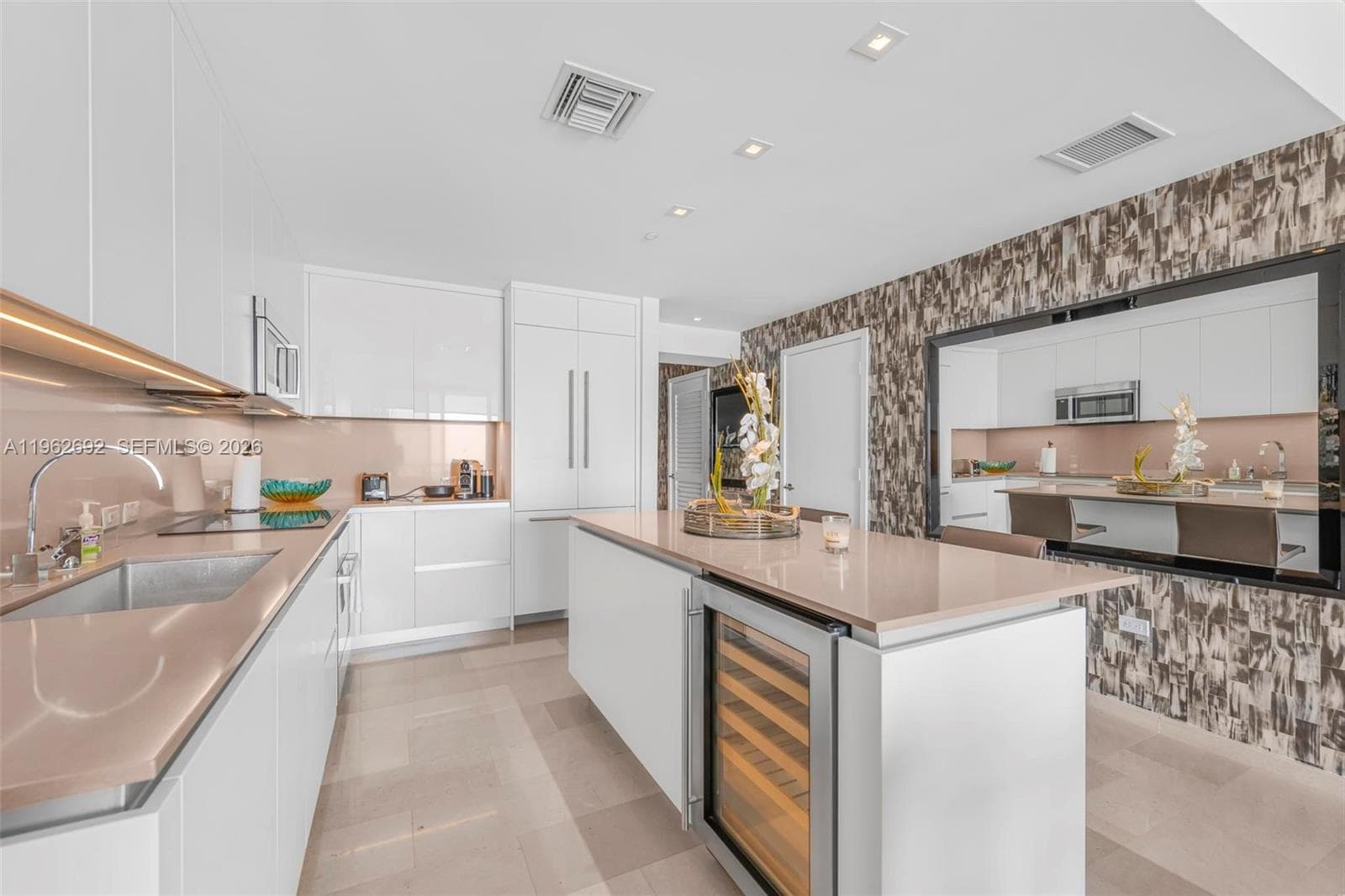 88 SW 7th St # 3806, Miami, FL 33130 — zdjęcie 2