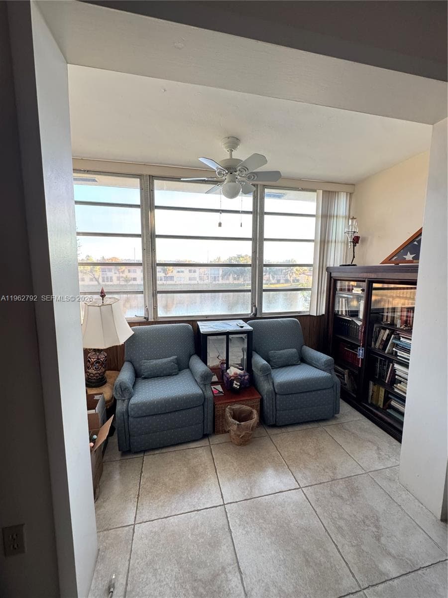 2940 NE 203rd St # 213 C, Aventura, FL 33180 — zdjęcie 4
