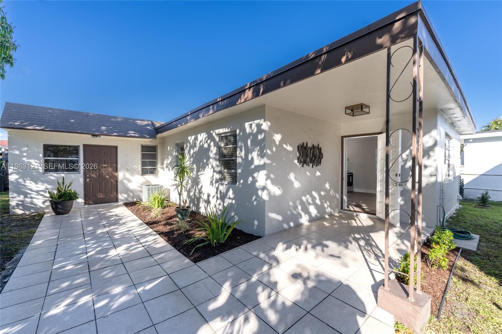 1631 SW 21st St, Miami, FL 33145 — zdjęcie 2