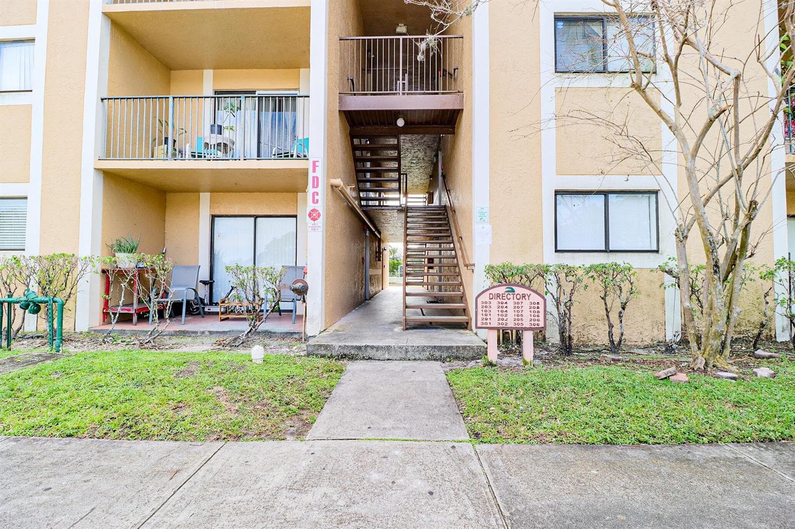 450 Palm Circle # 106, Pembroke Pines, FL 33025 — zdjęcie 3