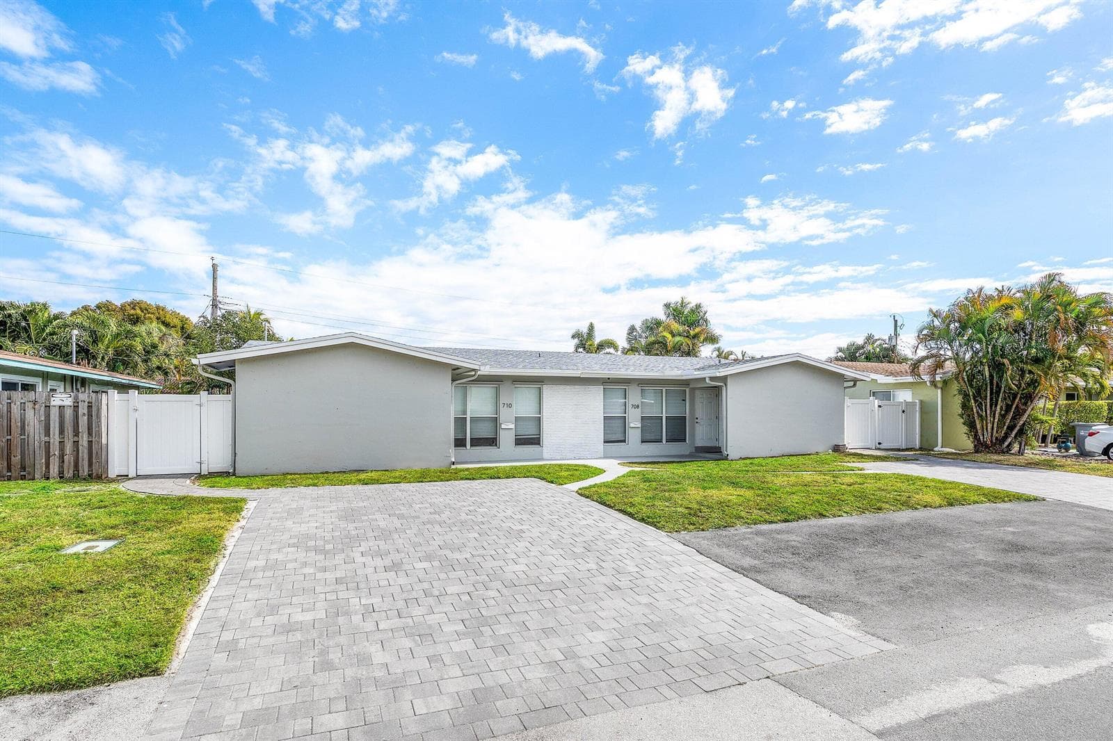708-710 NE 23rd Avenue, Pompano Beach, FL 33062 — zdjęcie 3