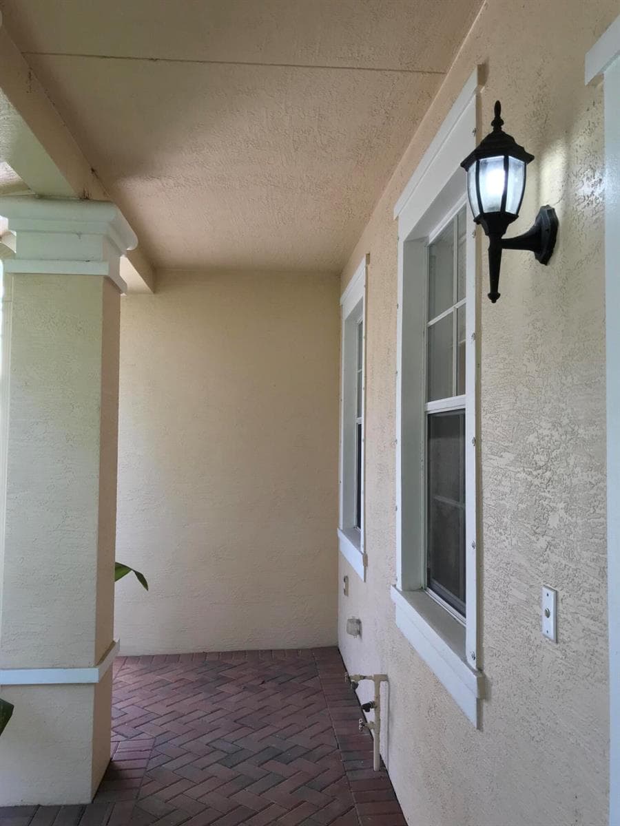 141 E Thatch Palm Circle, Jupiter, FL 33458 — zdjęcie 2