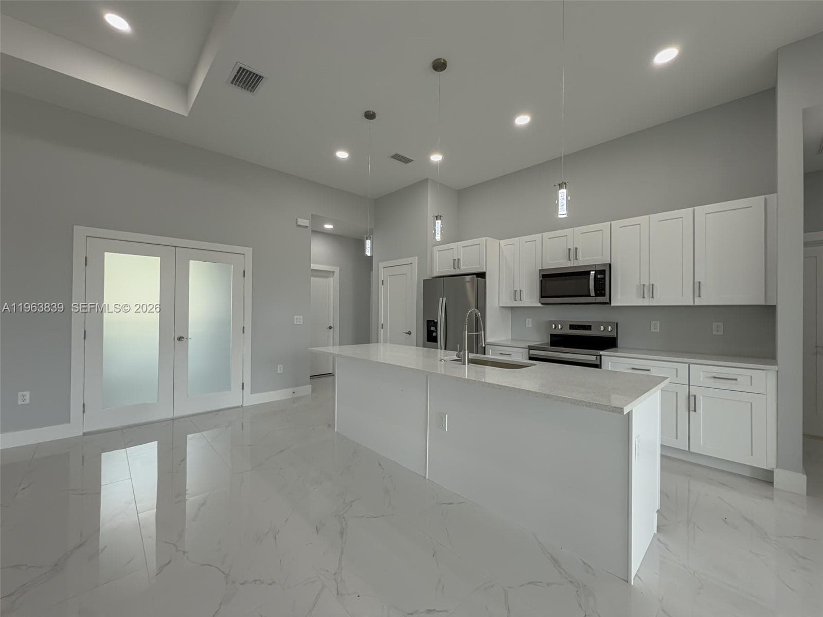 417 Paddock St, Lehigh Acres, FL 33974 — zdjęcie 5