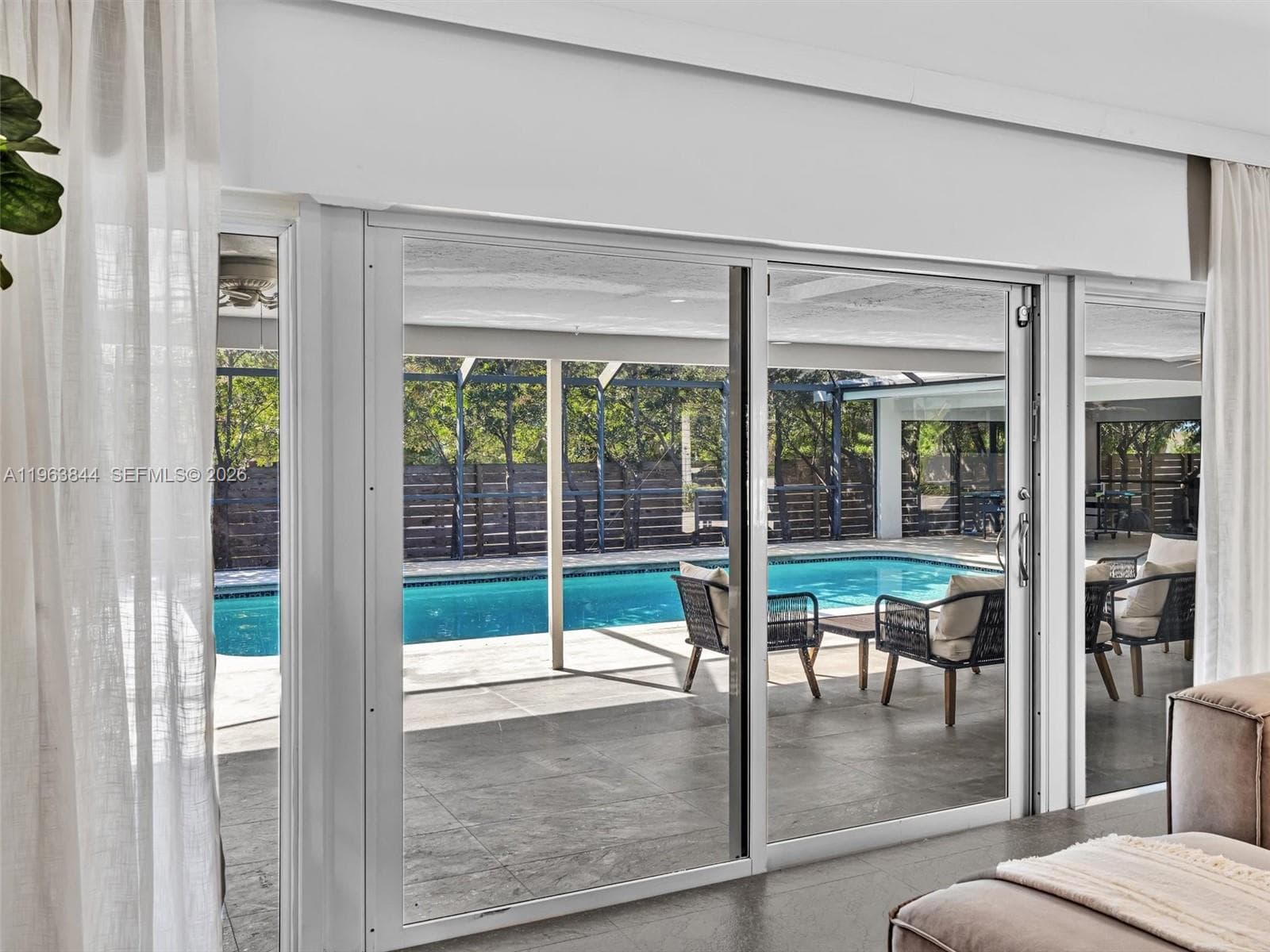 840 S Southlake Dr, Hollywood, FL 33019 — zdjęcie 4