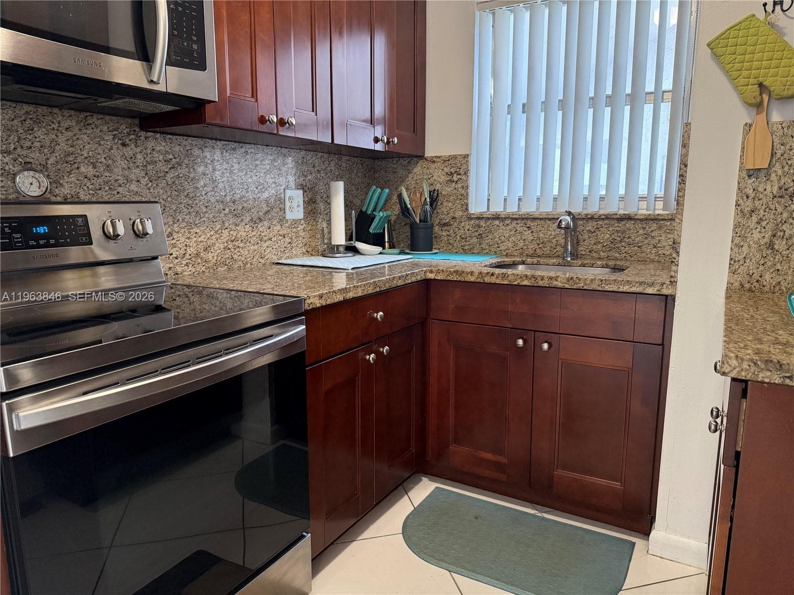8821 W Flagler St # 411, Miami, FL 33174 — zdjęcie 5
