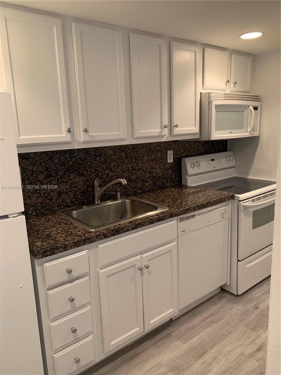 290 Sunrise Dr # 304, Key Biscayne, FL 33149 — zdjęcie 2