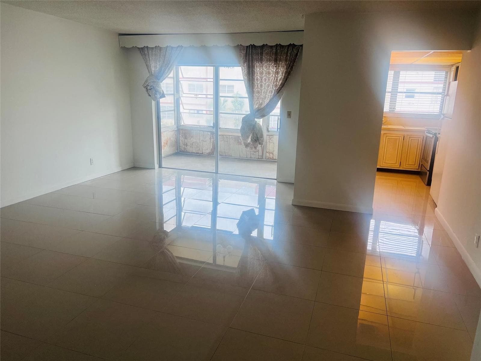 4046 NW 19th Street # 203, Lauderhill, FL 33313 — zdjęcie 2