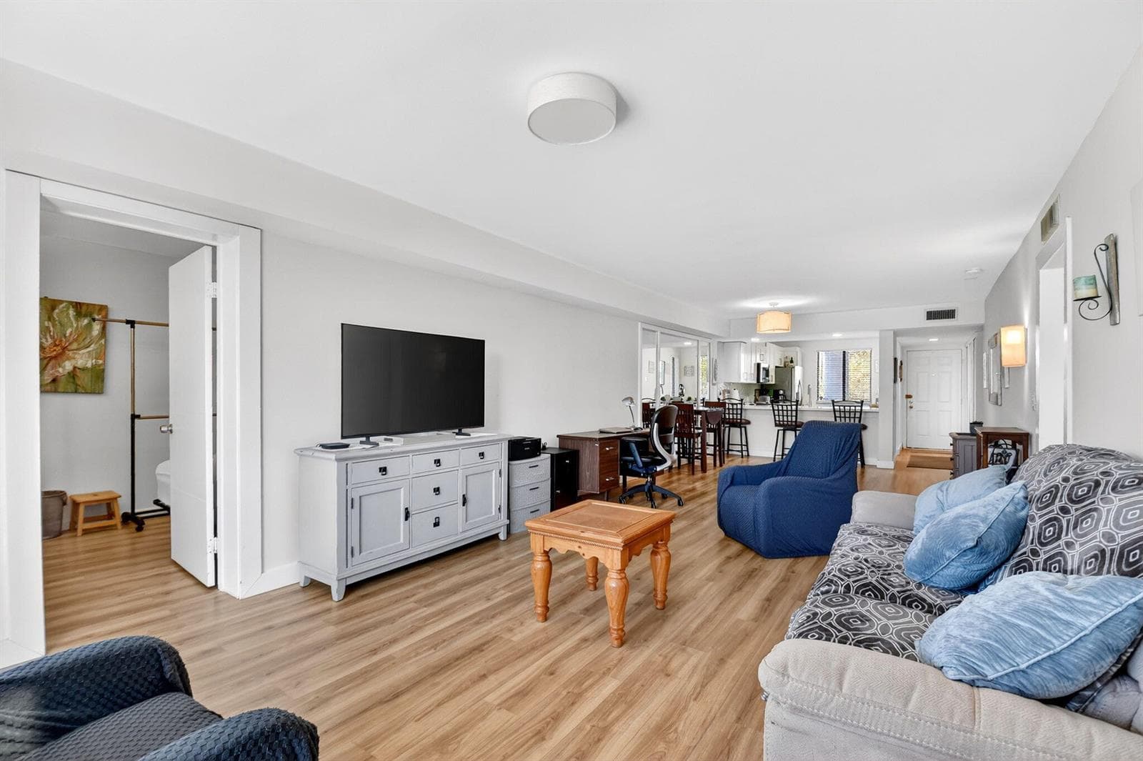 2701 Village Boulevard # 303, West Palm Beach, FL 33409 — zdjęcie 2