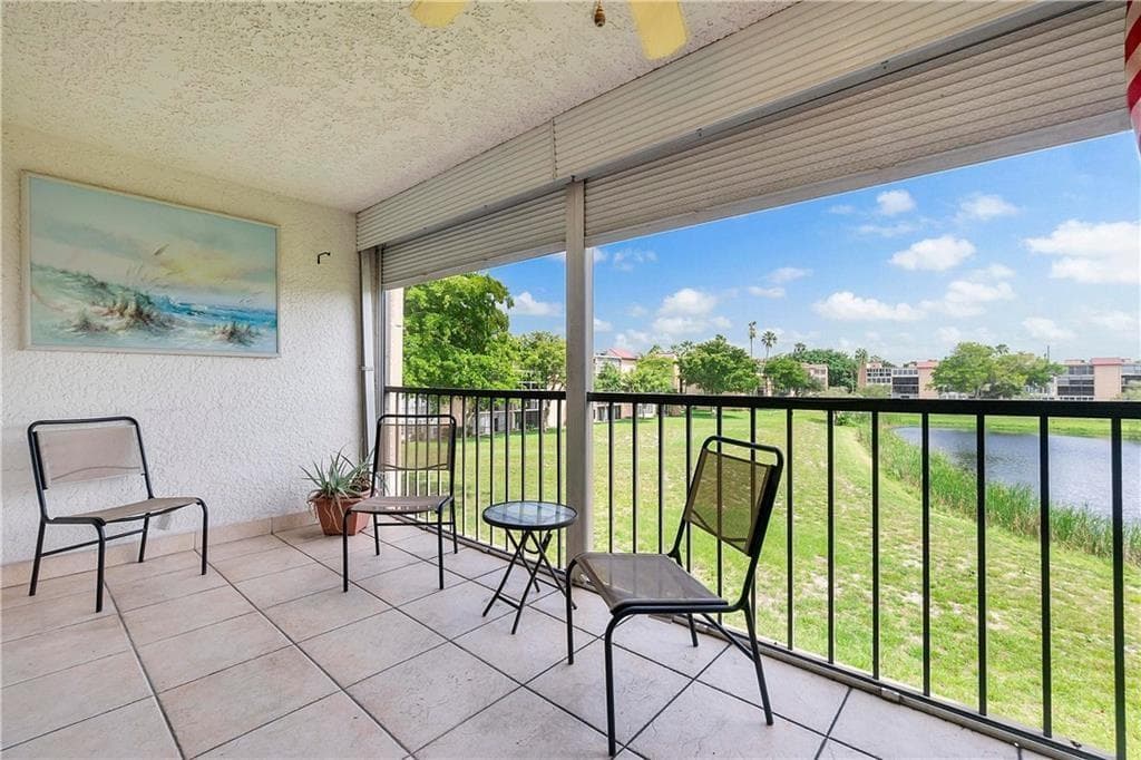 7210 Lake Circle Drive # 306, Margate, FL 33063 — zdjęcie 2