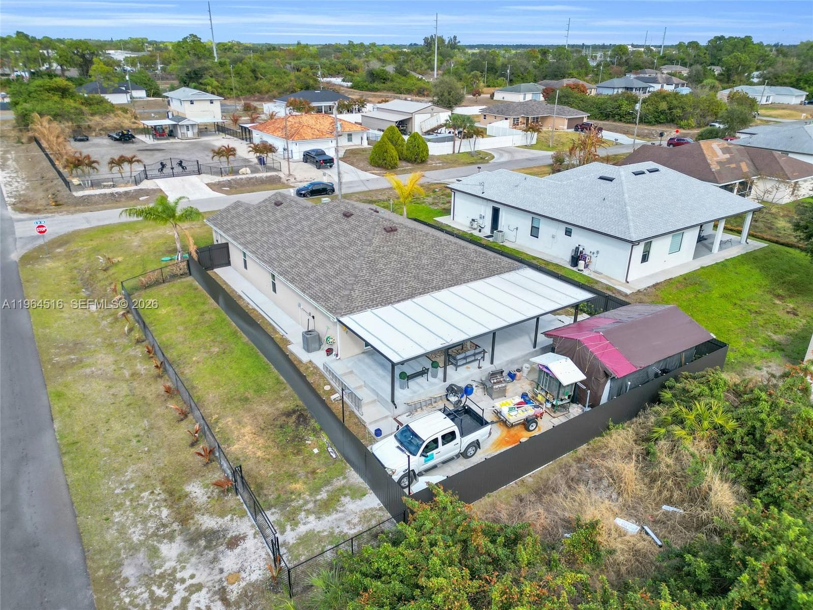 2707 2nd St SW, Other City - In The State Of Florida, FL 33976 — zdjęcie 4