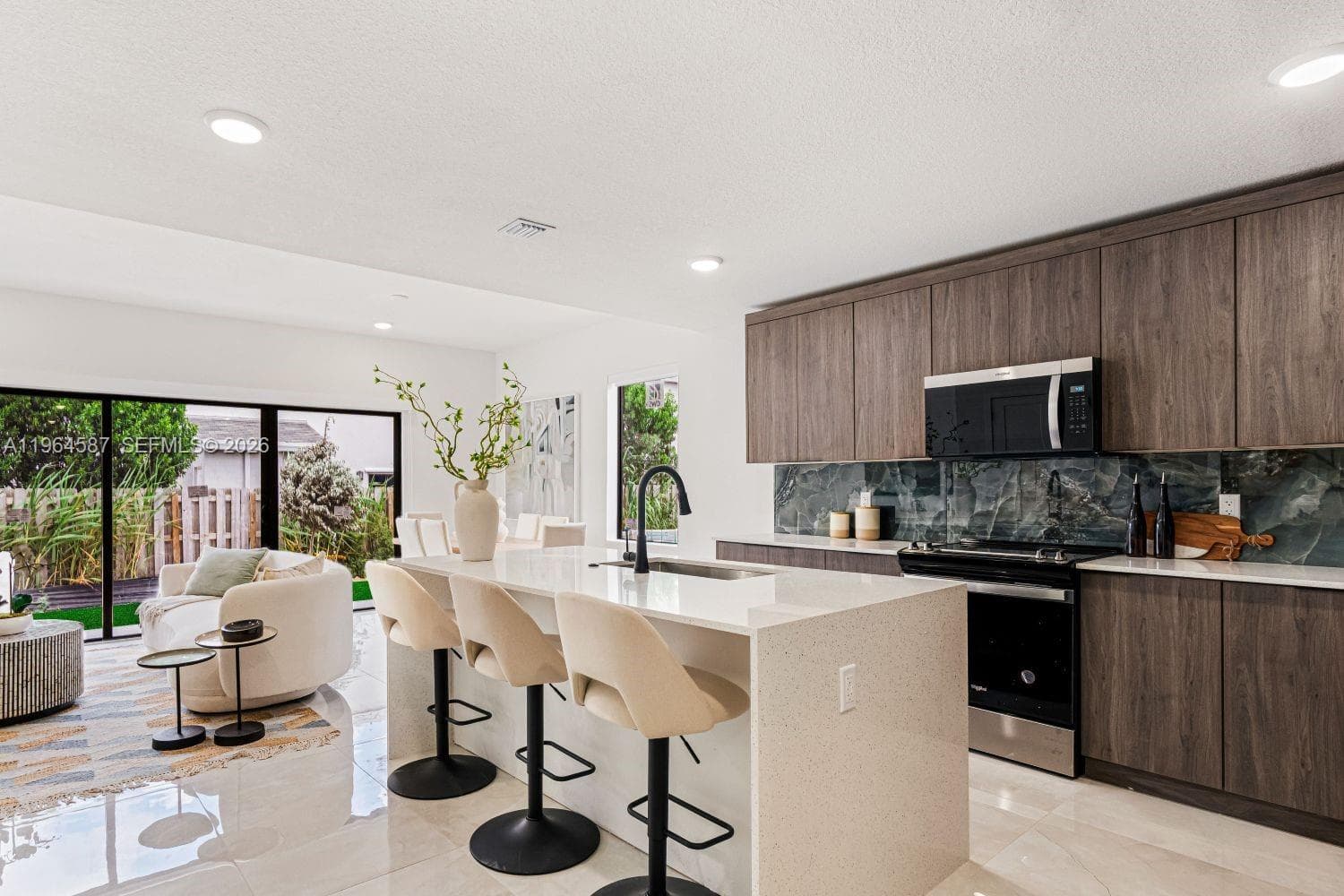 1467 NW 5 St, Florida City, FL 33034 — zdjęcie 2