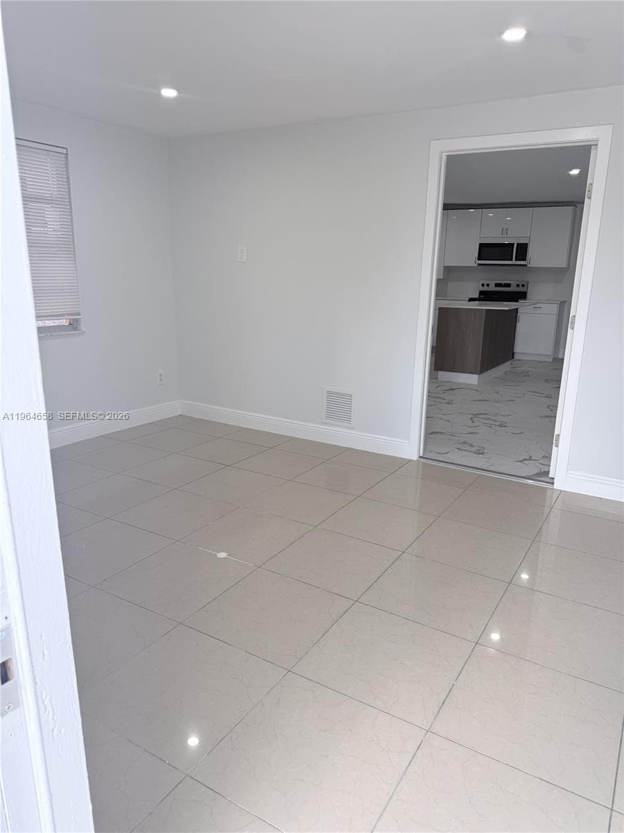 6829 SW 25th St, Miami, FL 33155 — zdjęcie 2