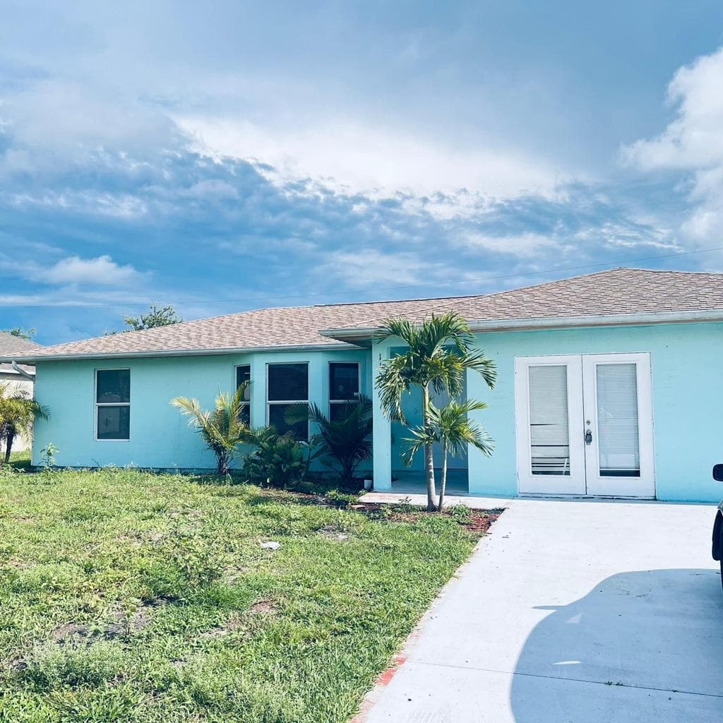 1150 SW Haleyberry Avenue, Port St. Lucie, FL 34953 — zdjęcie 2