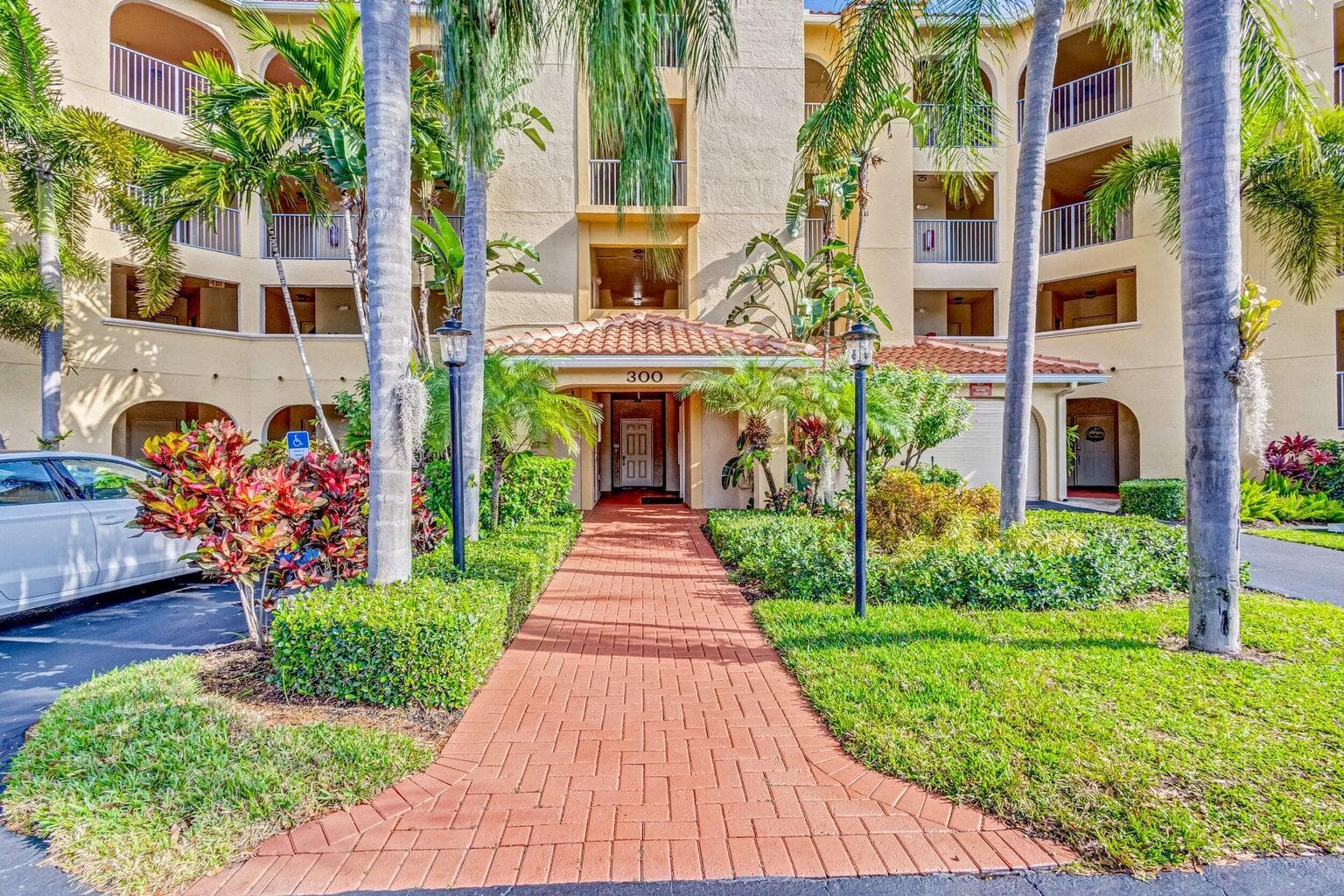 300 Uno Lago Drive # 305, Juno Beach, FL 33408 — zdjęcie 2