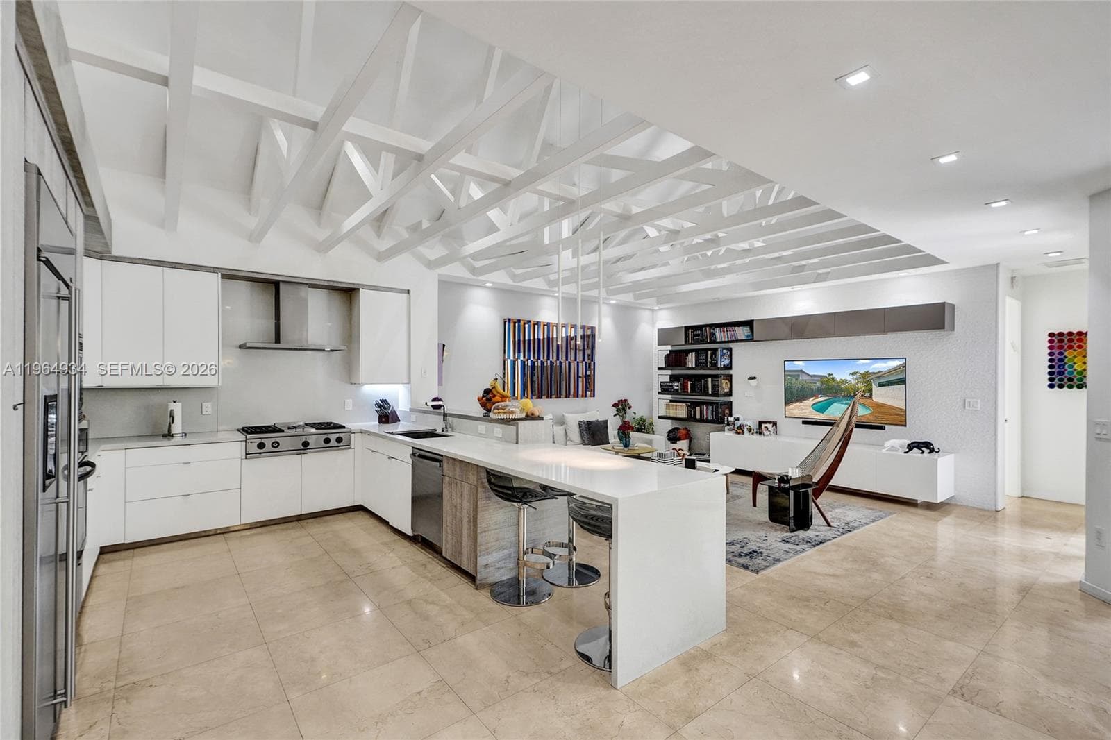 1662 Diplomat Dr, Miami, FL 33179 — zdjęcie 3