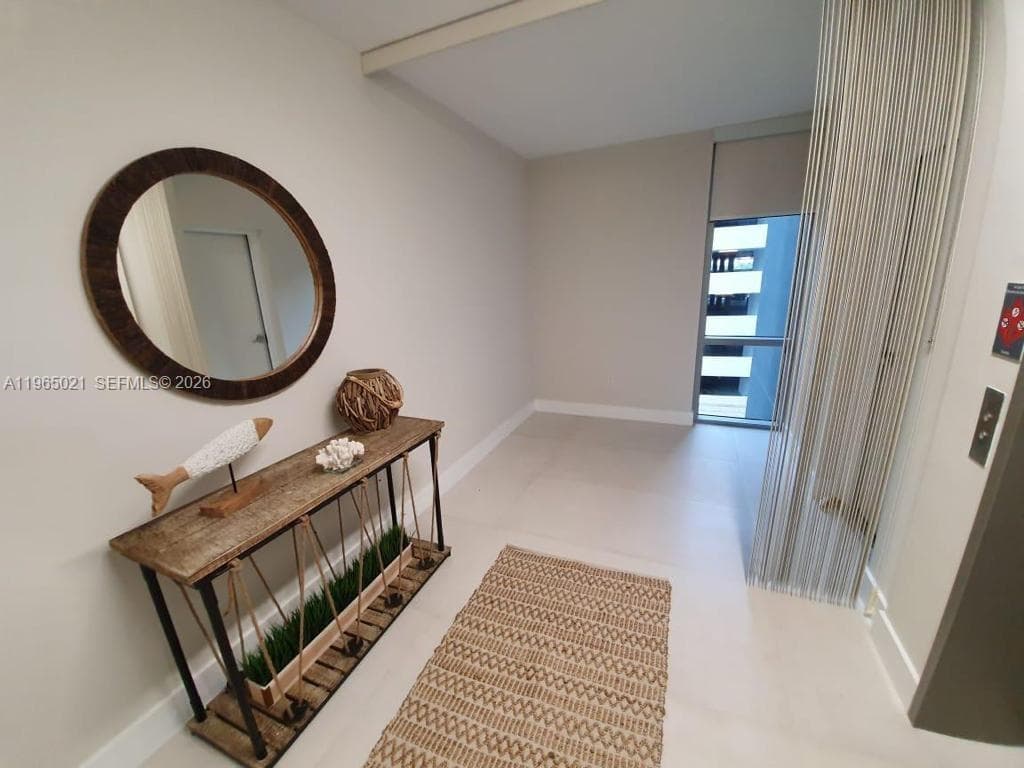 16385 Biscayne Blvd # 507, North Miami Beach, FL 33160 — zdjęcie 3