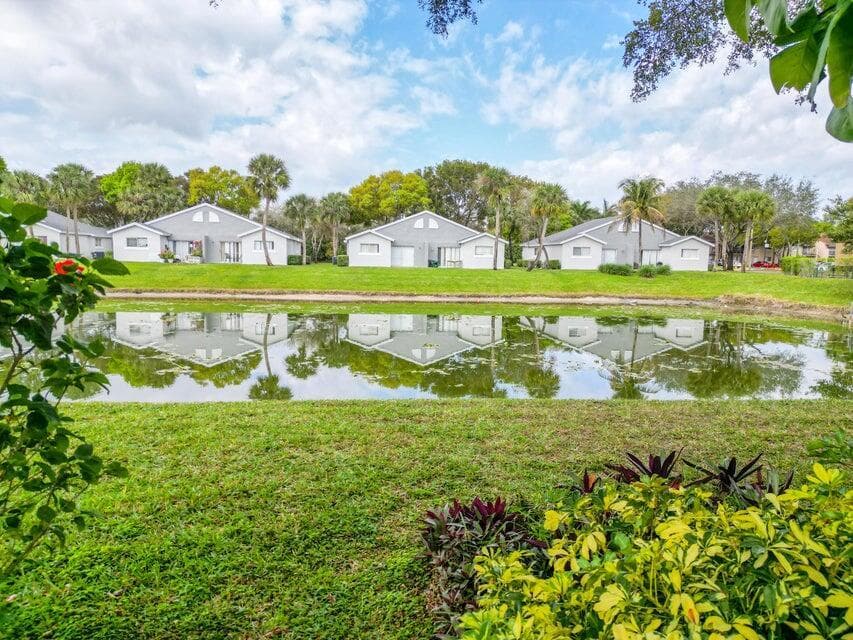 107 Lake Terry Drive, West Palm Beach, FL 33411 — zdjęcie 3