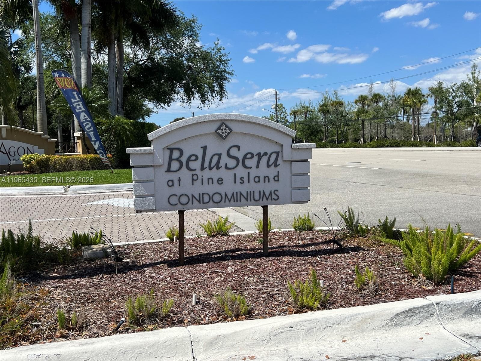 711 N Pine Island Rd # 211, Plantation, FL 33324