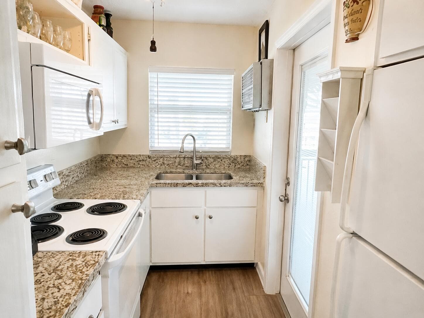 111 Shore Court # 302, North Palm Beach, FL 33408 — zdjęcie 3