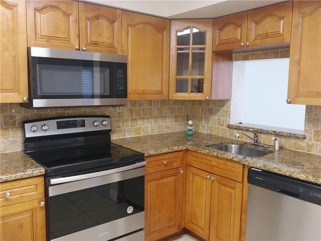 705 NW 91st Terrace, Plantation, FL 33324 — zdjęcie 5