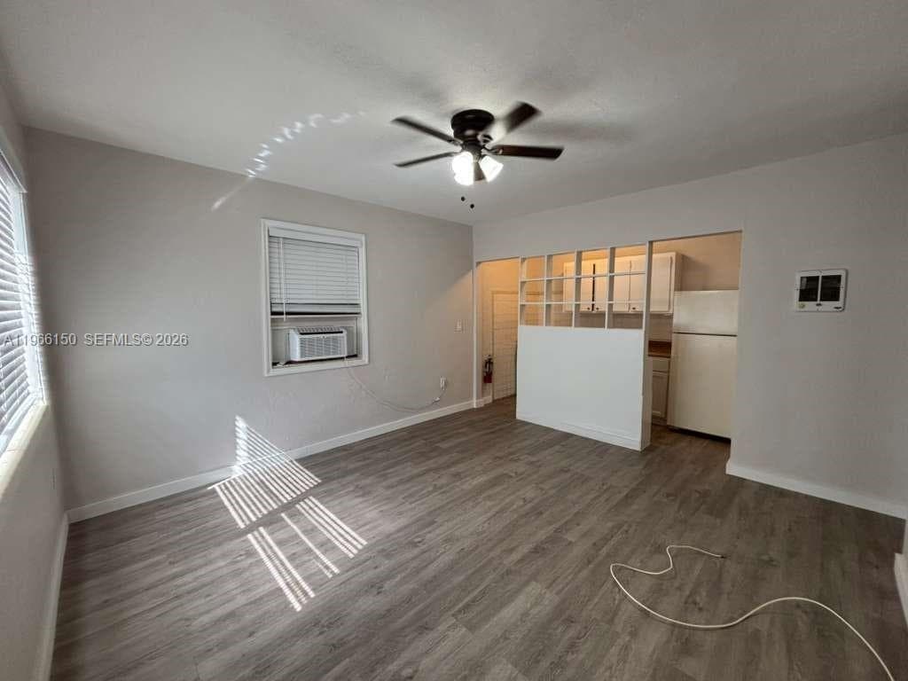 301 Sharar Ave # 4, Opa-Locka, FL 33054 — zdjęcie 2