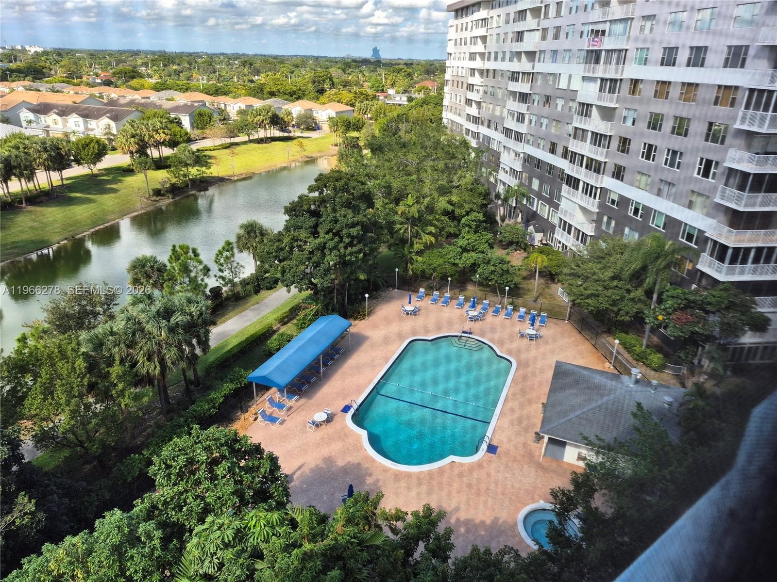 4001 Hillcrest Dr # 416, Hollywood, FL 33021 — zdjęcie 3