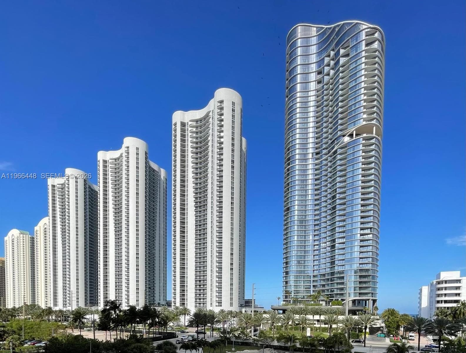 100 Bayview Dr # 412, Sunny Isles Beach, FL 33160 — zdjęcie 2