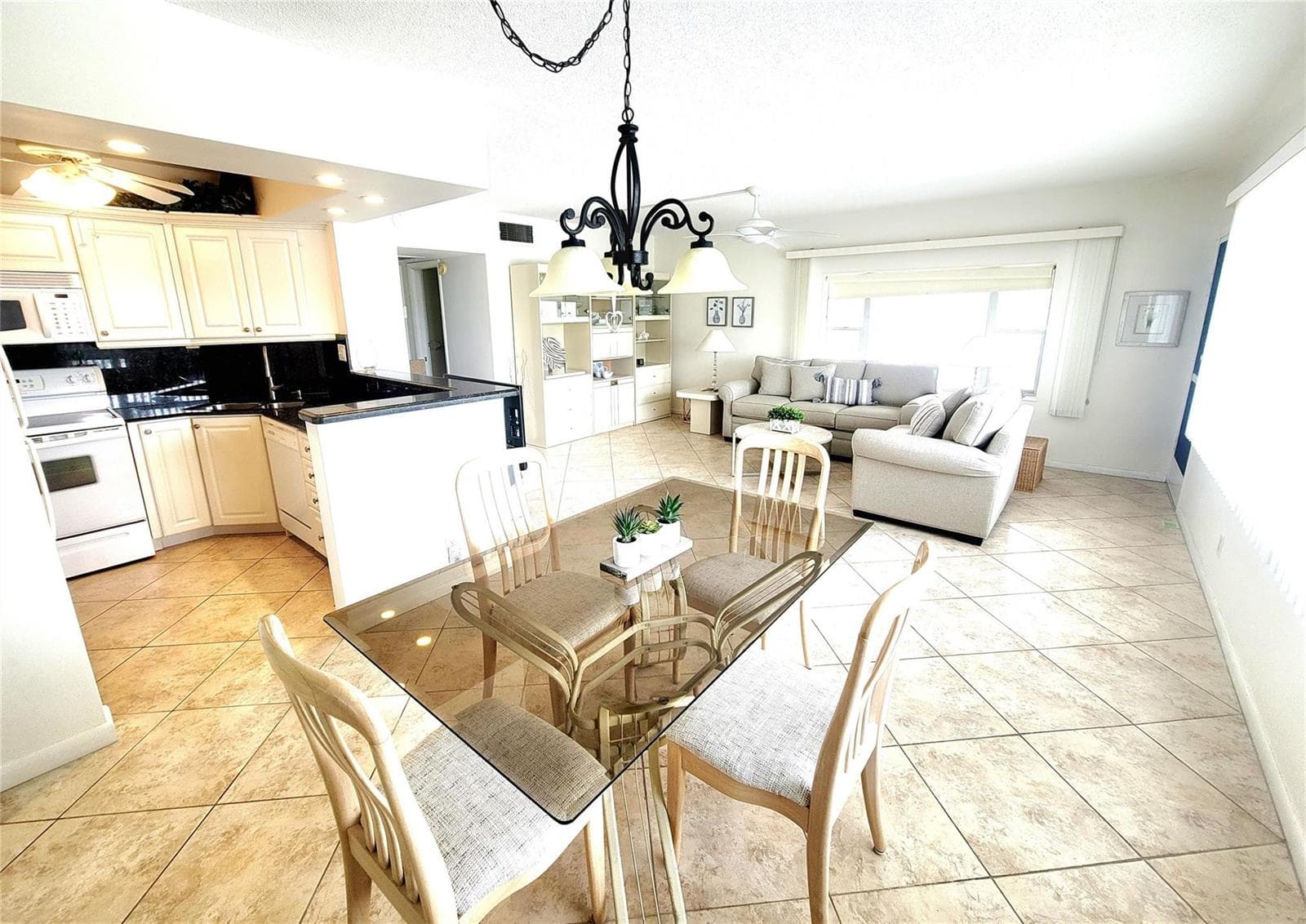 3200 NE 7th Court # 208a, Pompano Beach, FL 33062 — zdjęcie 4